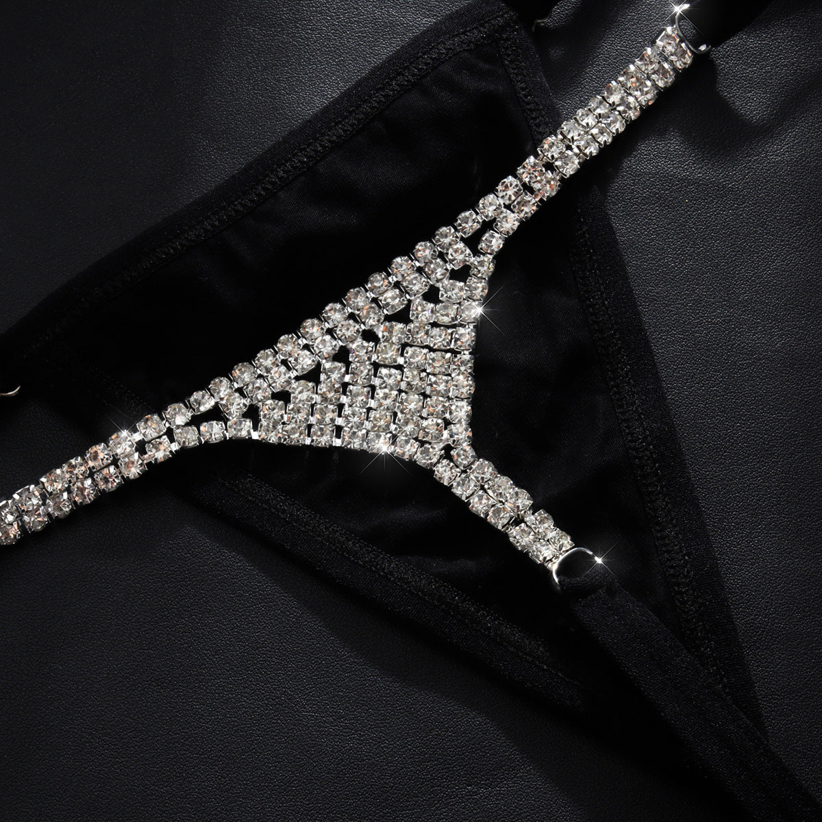 Fashionable Shining Diamond Inlaid Bikini Body Chain Accessories Thong