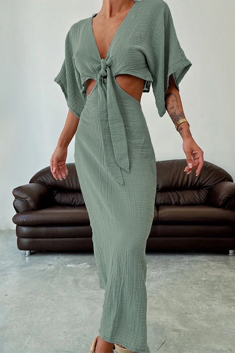 Solid Hollowed Out Frenulum V Neck One Step Skirt Dresses(3 Colors)