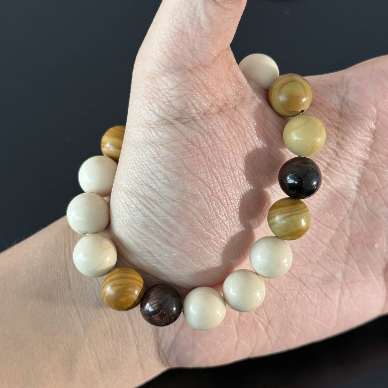 Natural White Stone & Earth-Tone Jasper Manual Beaded Bracelet — Minimalist Healing Crystal Bracelet