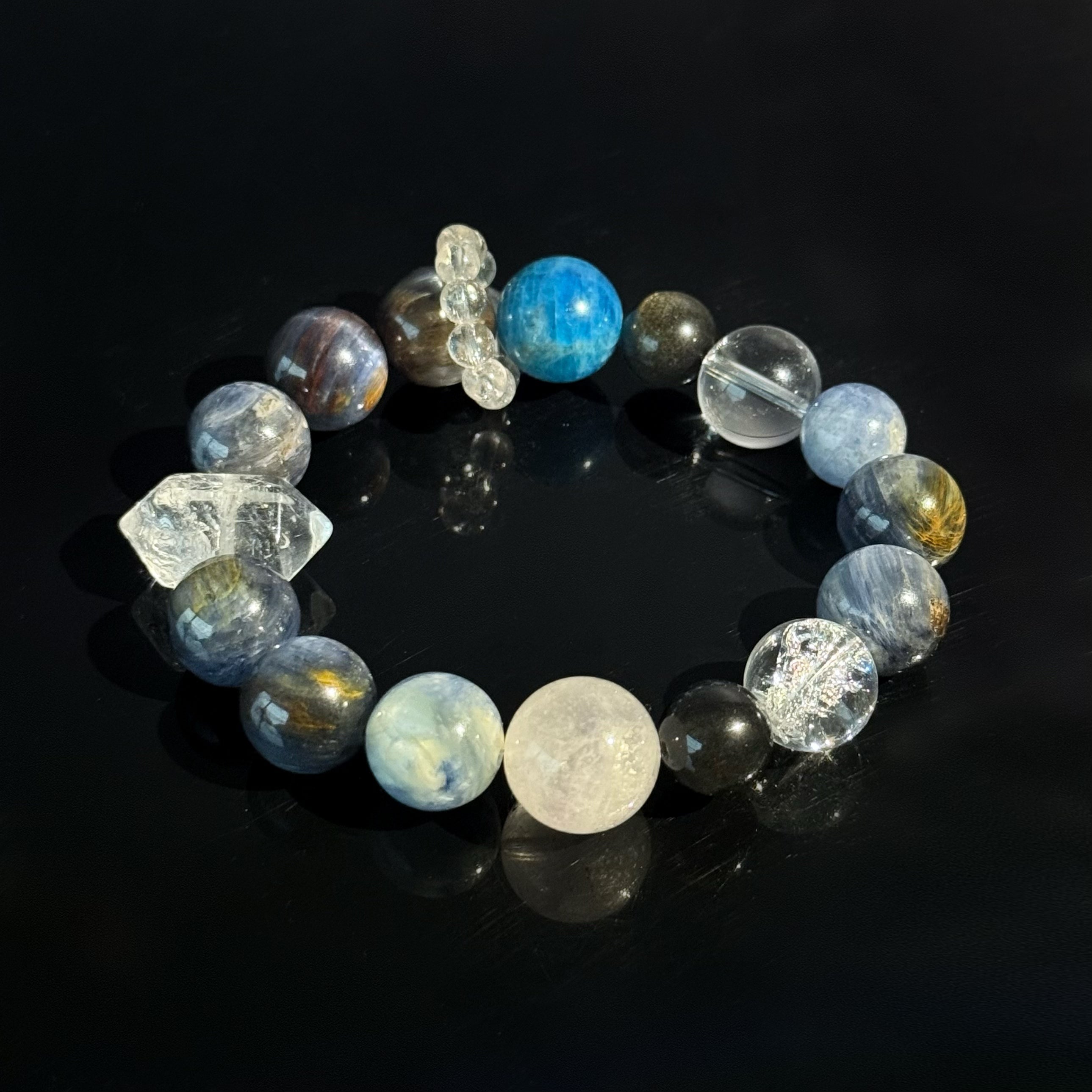 Aquarius Crystal Bracelet – Blue Apatite & Clear Quartz Healing Bracelet