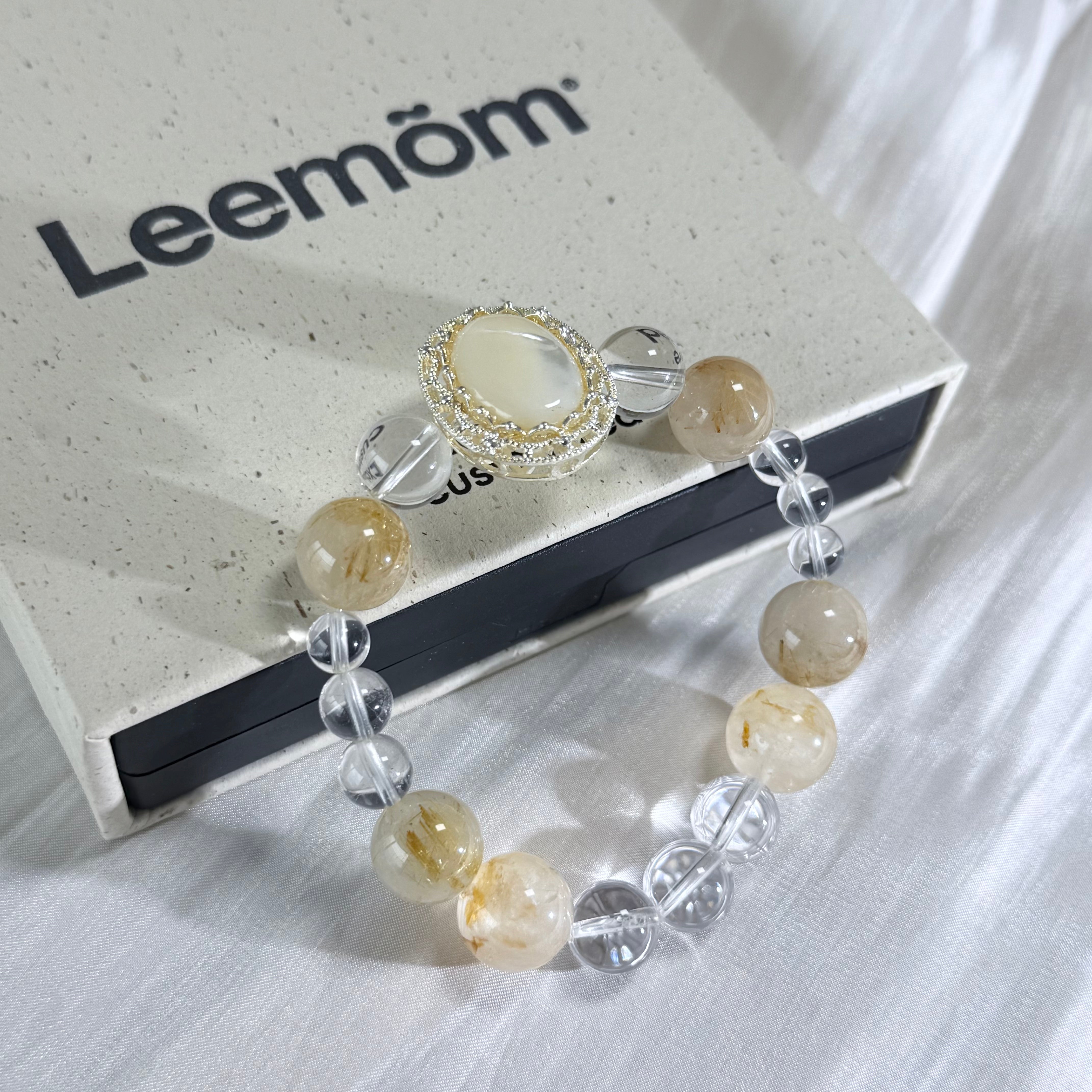 Purify your magnetic field and enhance your aura | White Crystal and Citrine Bracelet