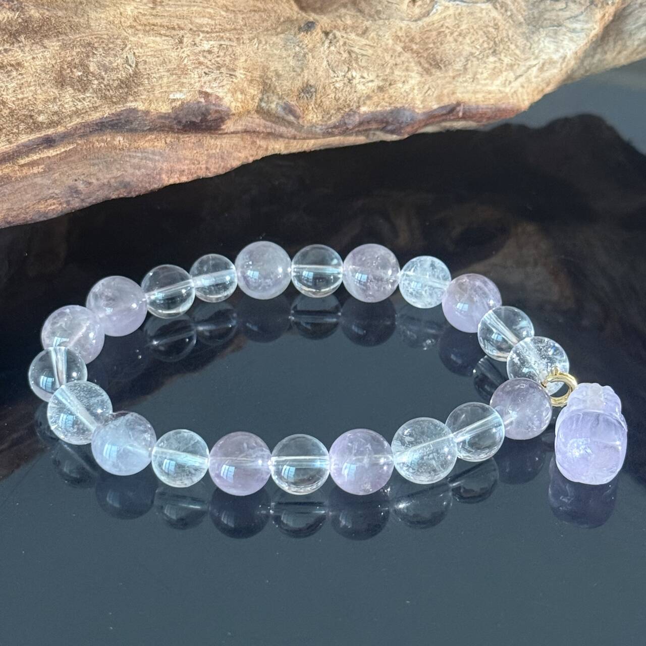 Elegant Clear Quartz & Amethyst Beaded Bracelet with Purple Charm – Minimalist Crystal Healing Jewelry