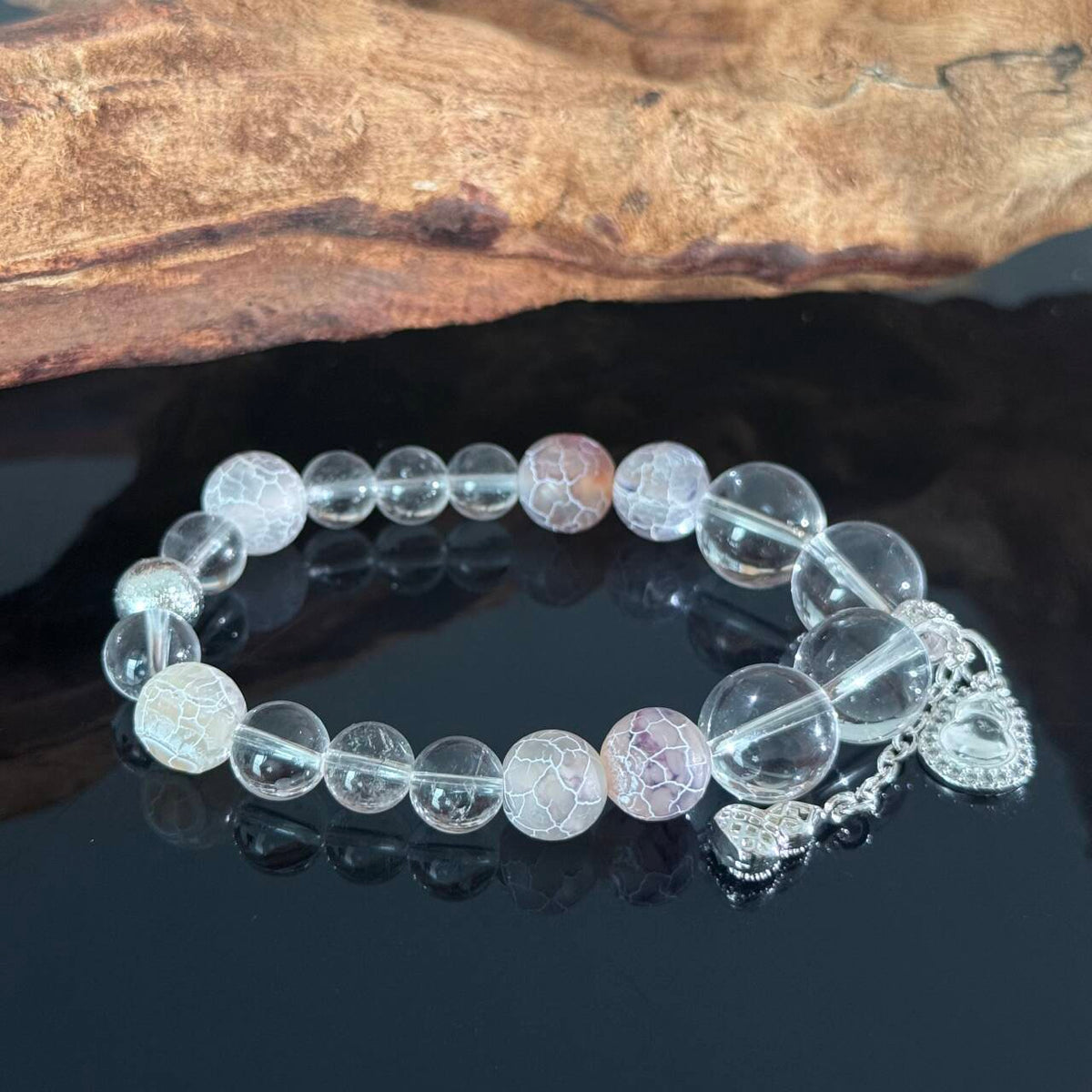 Clear Quartz & Frosted Crackle Agate Bracelet with Silver Charm – Healing Crystal Stretch Manual Bracelet