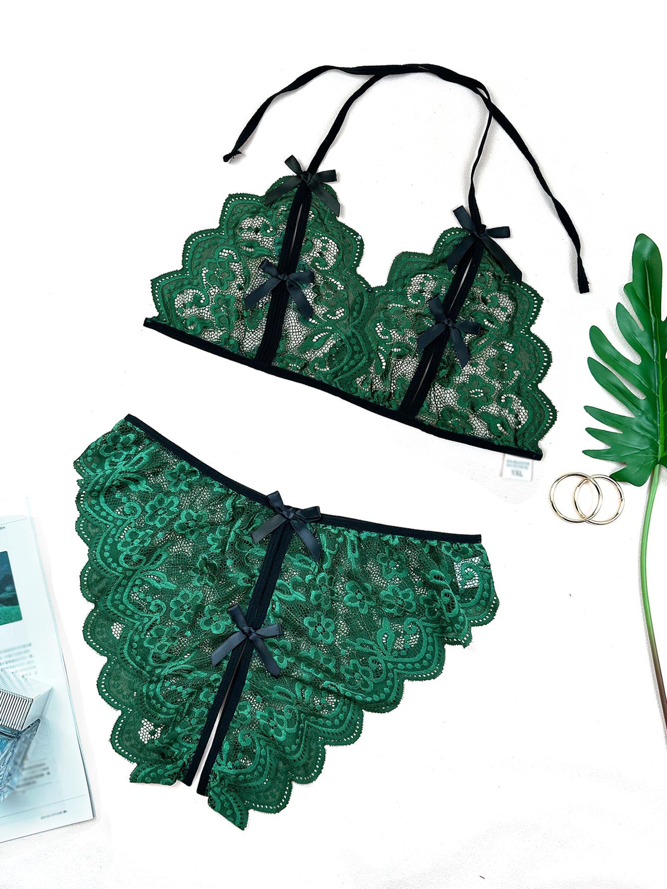 Plus Size Open Crotch Lingerie Three-piece Set Temptation and Transparent Lace
