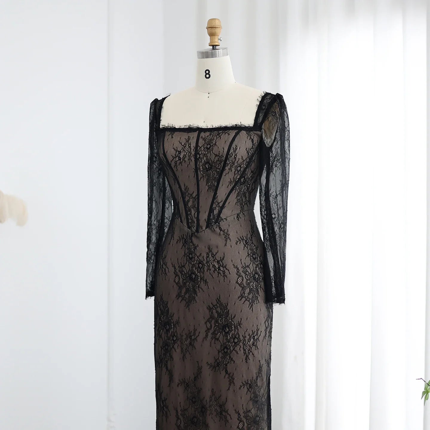Arabic Black Lace Mermaid Evening Gown