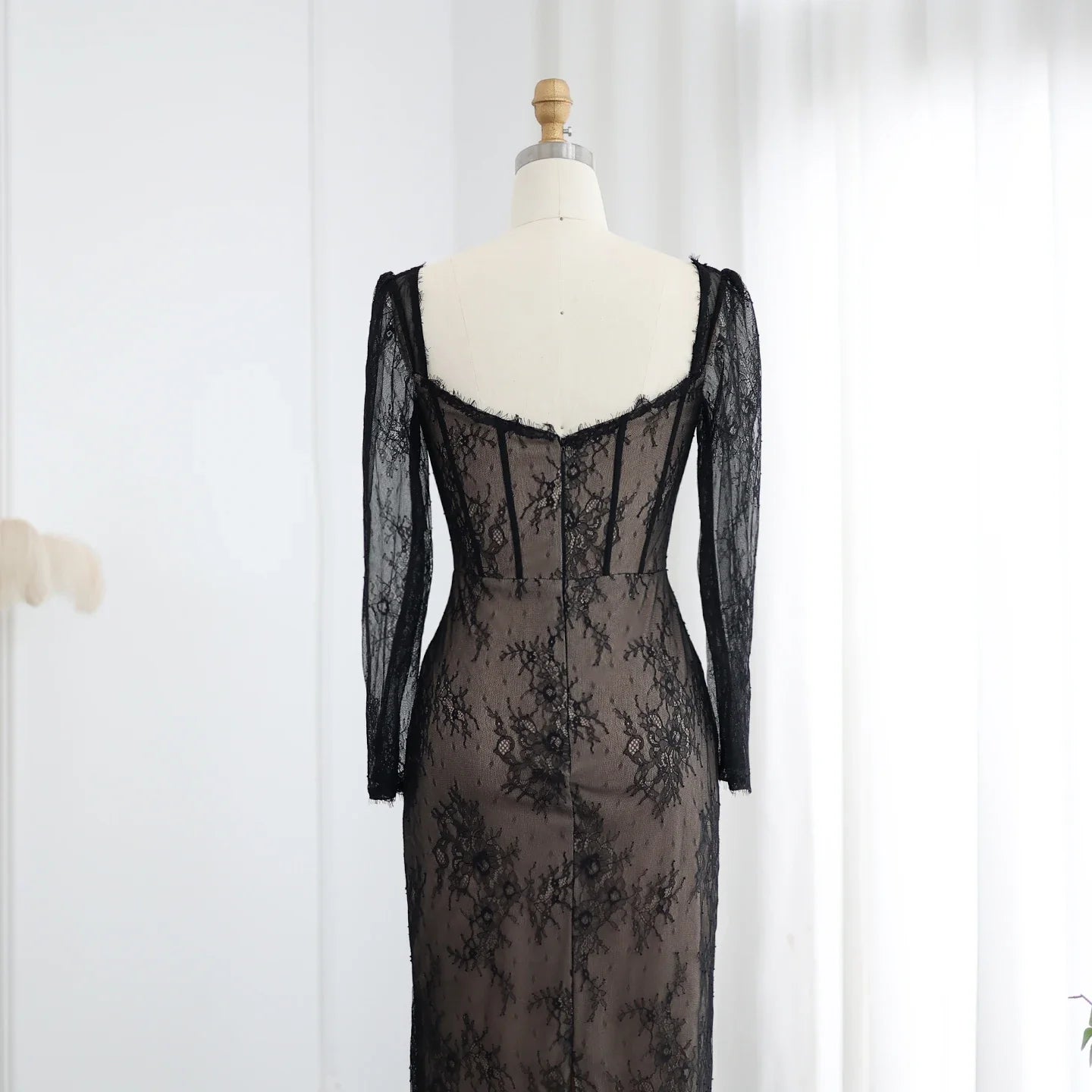Arabic Black Lace Mermaid Evening Gown