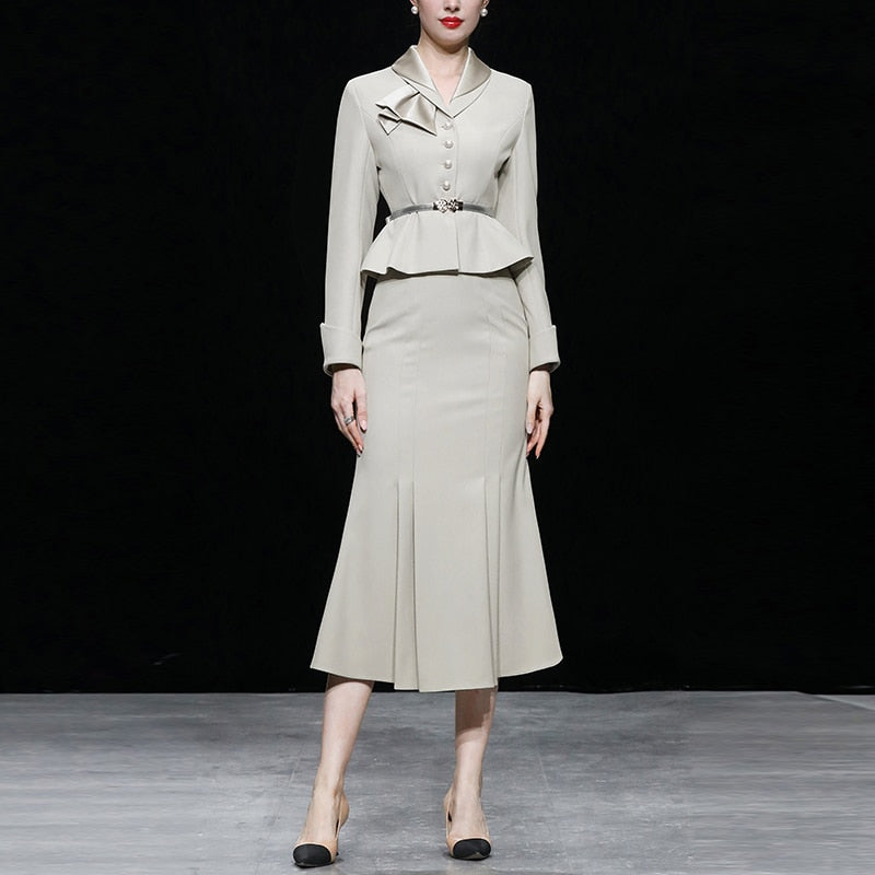 Blazing Single-Breasted Skirt Suit