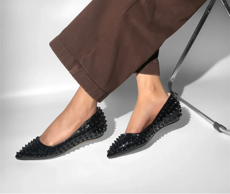 Pointed Toe Rivet Studded Flat Shoes