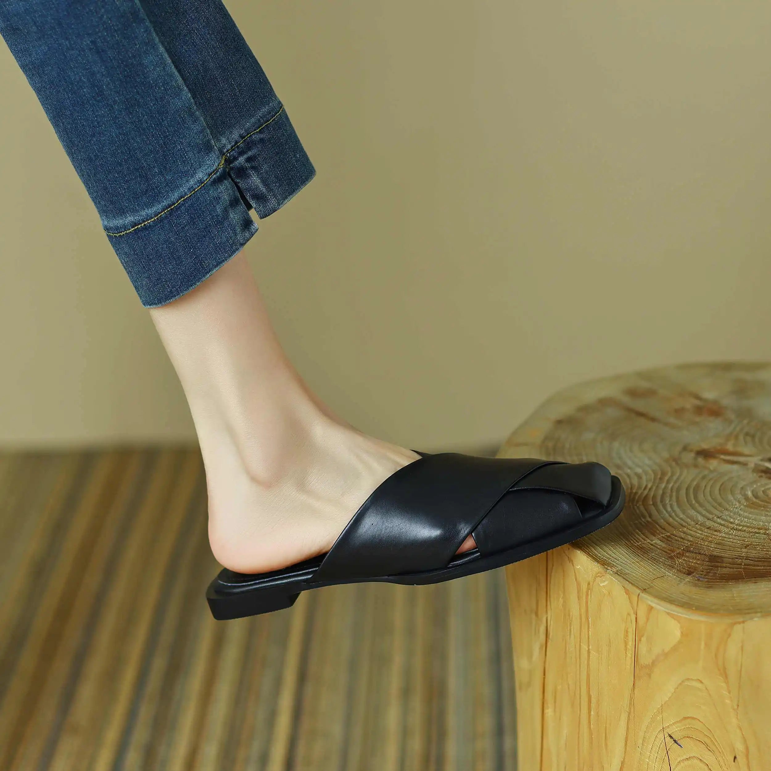 Concise Low Heel Mules
