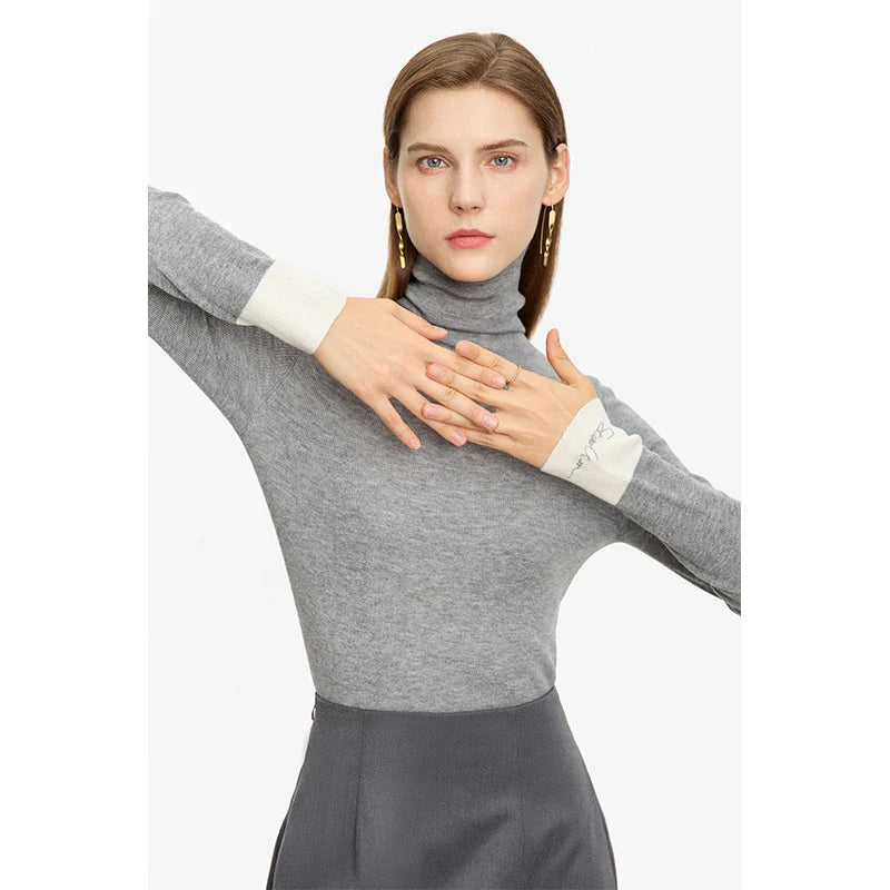 Spliced Turtleneck Pullover Sweaters