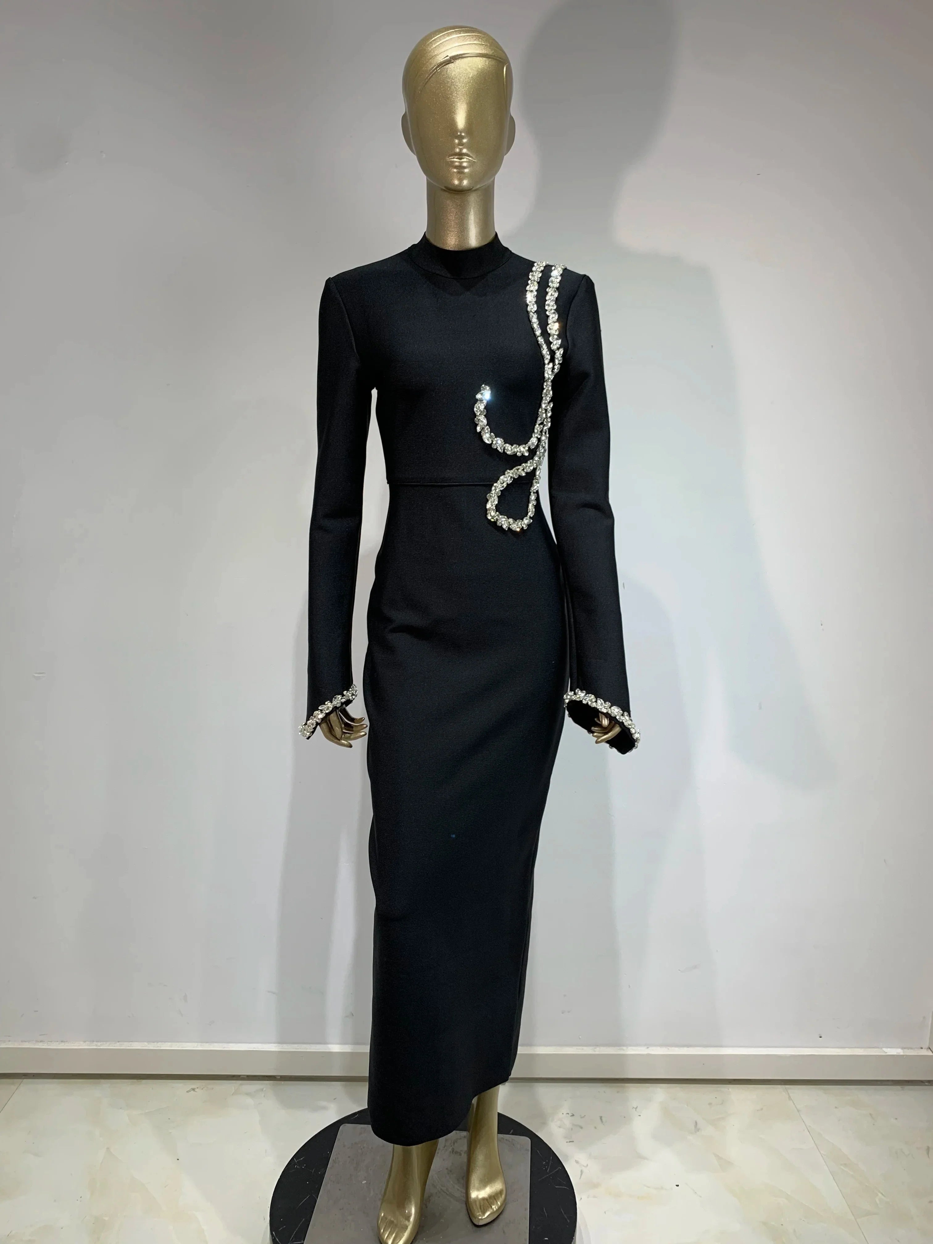 Diamonds Long Sleeves Maxi Dress