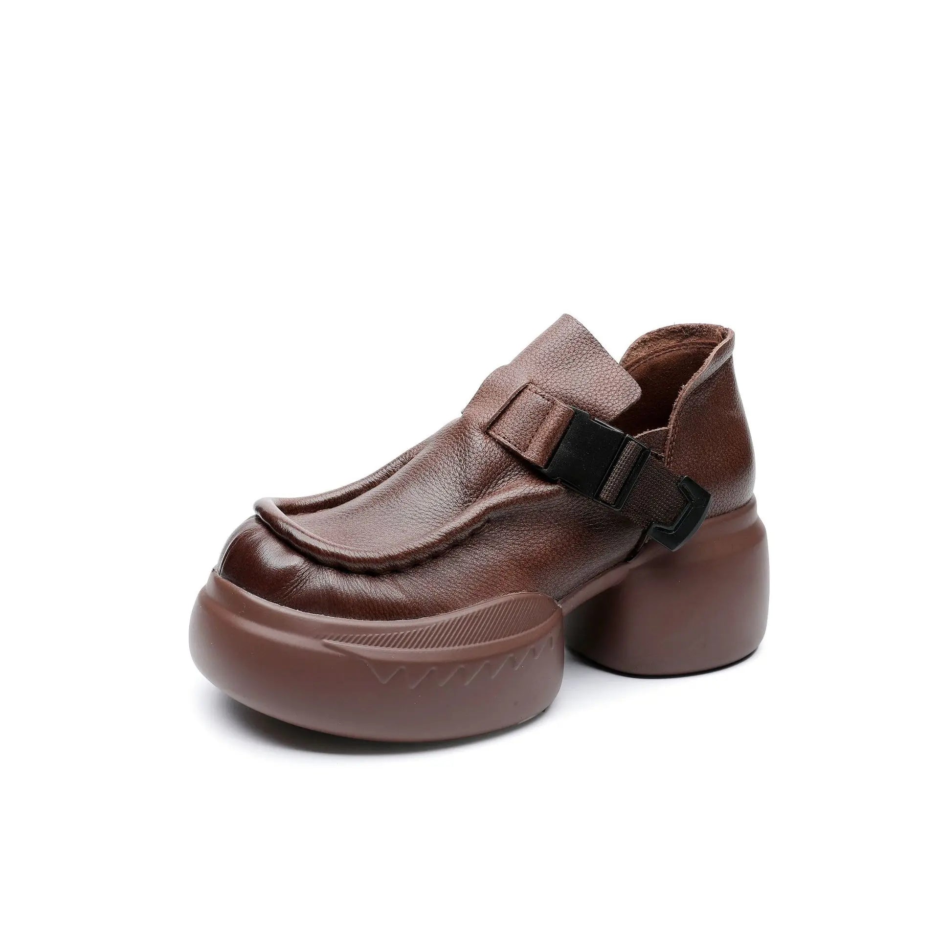 Round Toe Ethnic Leather Loafers