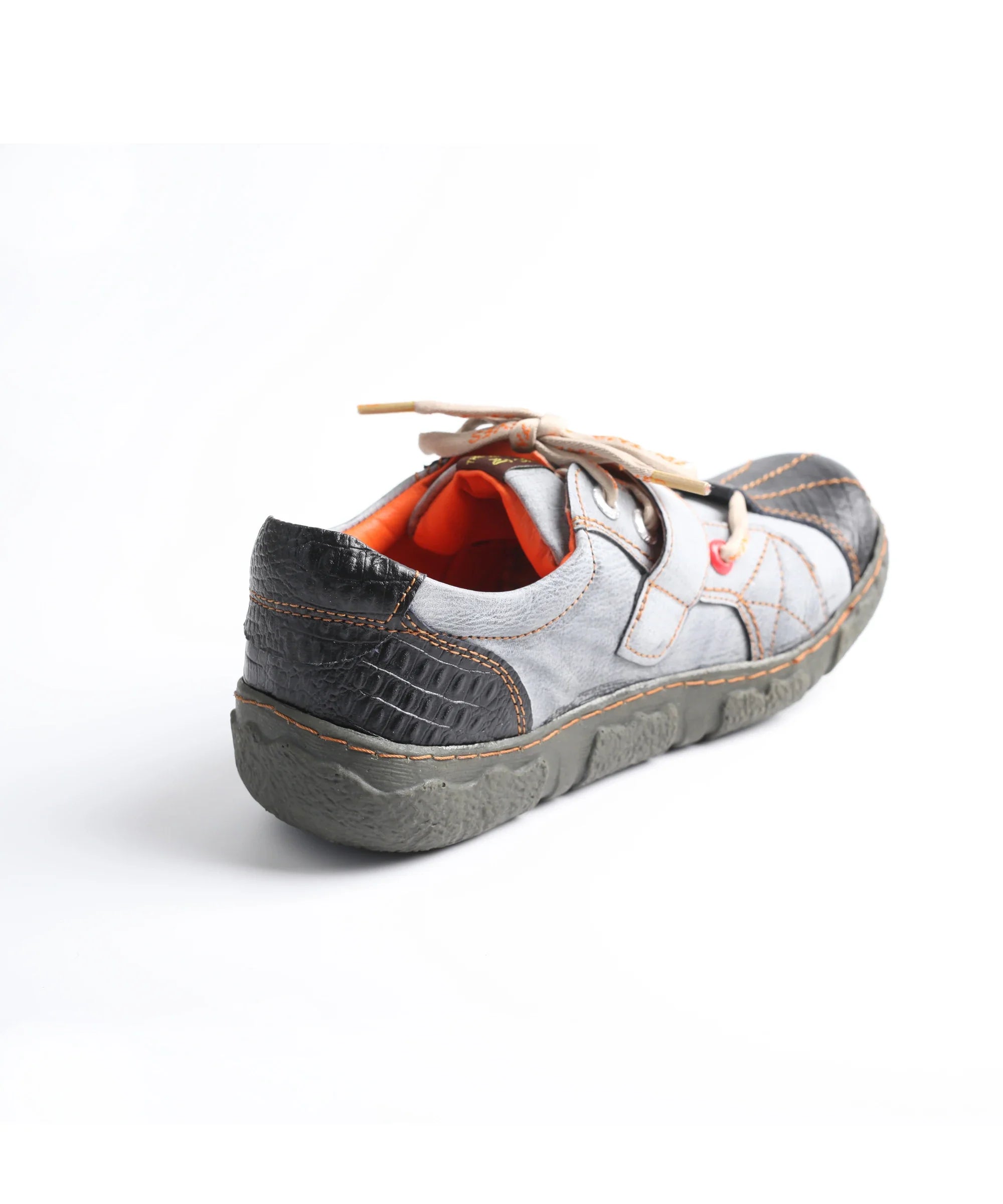 Handmade Flat Stitching Casual Shoes