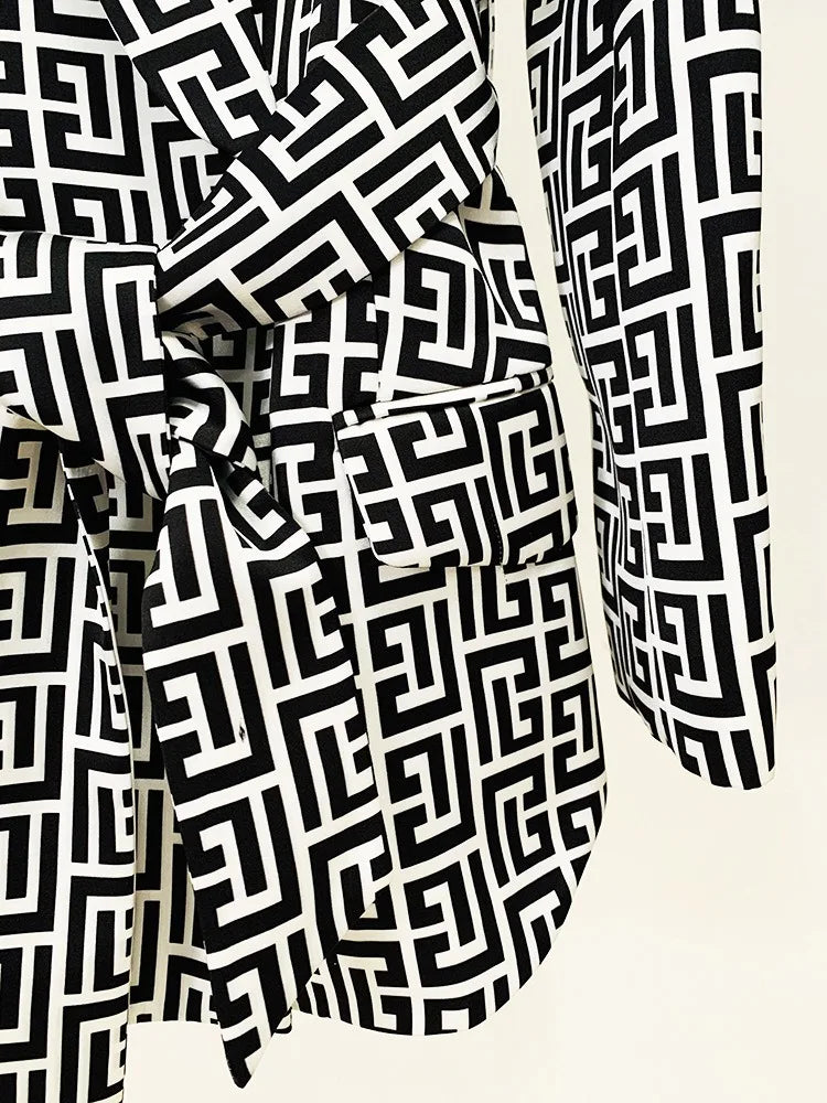 Trendy Geometrical Blazer Suit