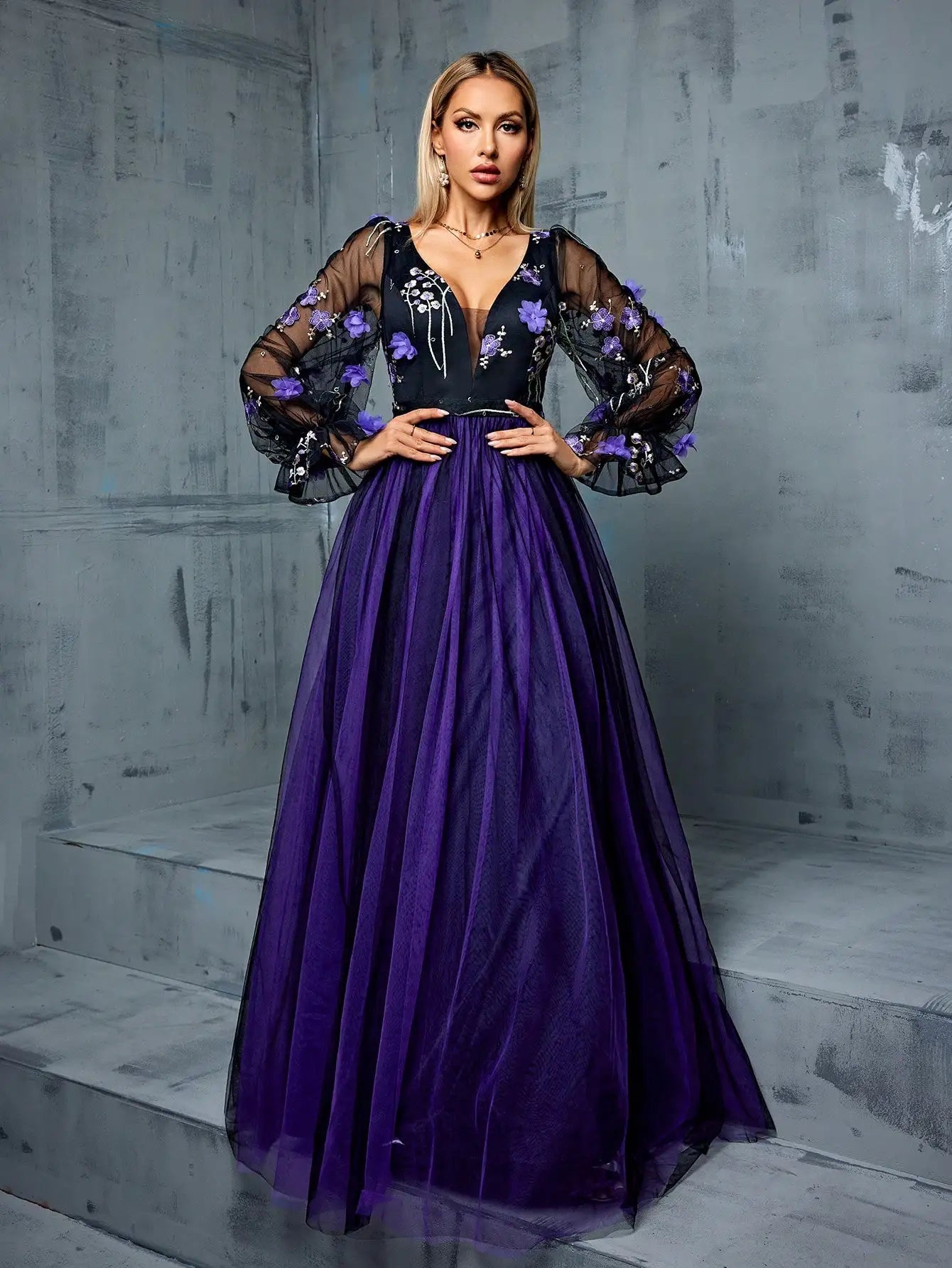 Three-dimensional Flower Embroidery Gown