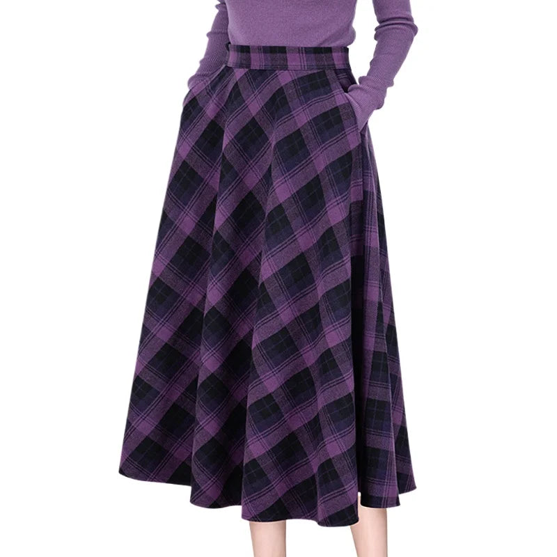 Elegant Pleated Woolen Skirt