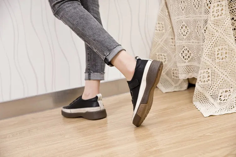 Classic Genuine Leather Flat Sneakers