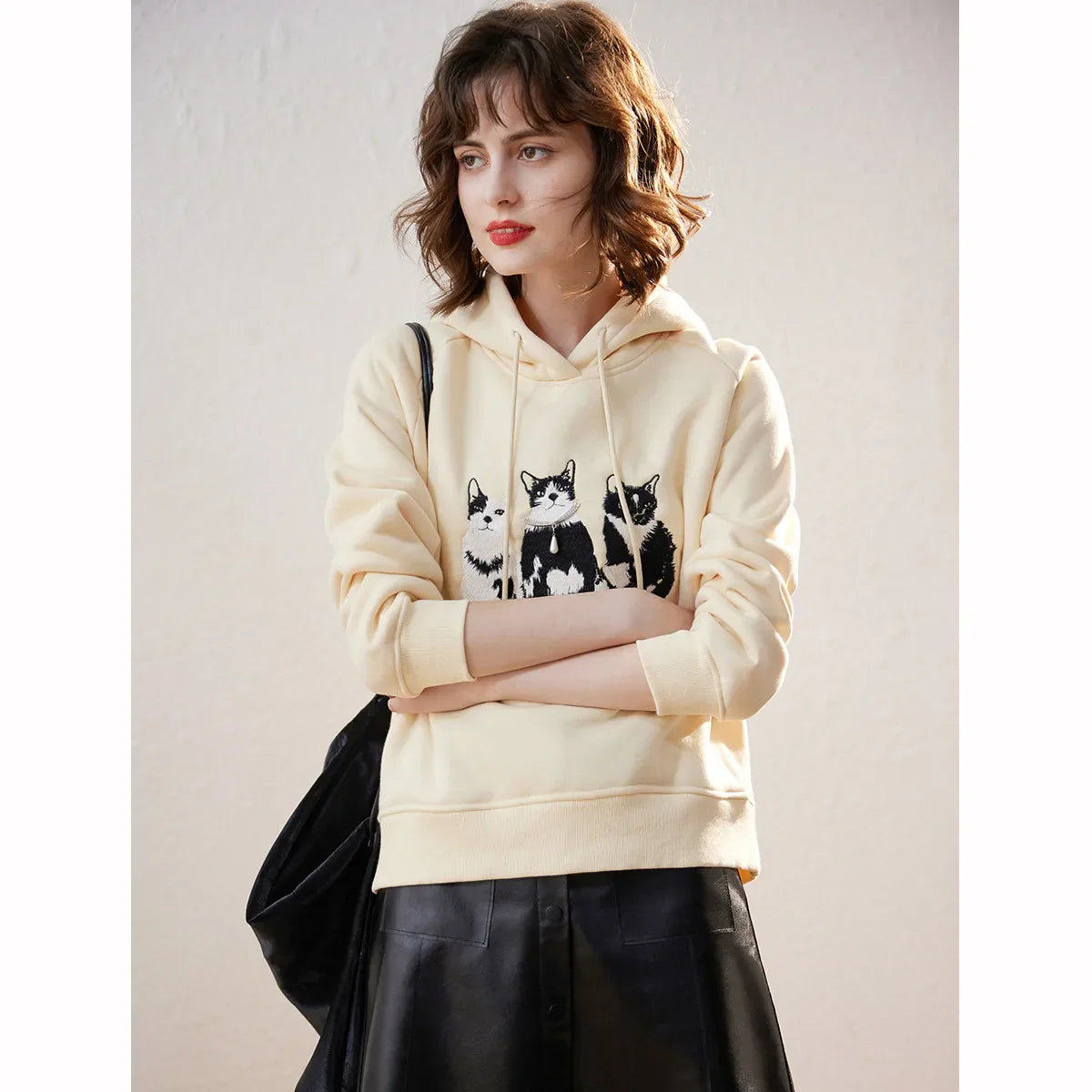 Plush Cat Embroidery Drawstring Hooded