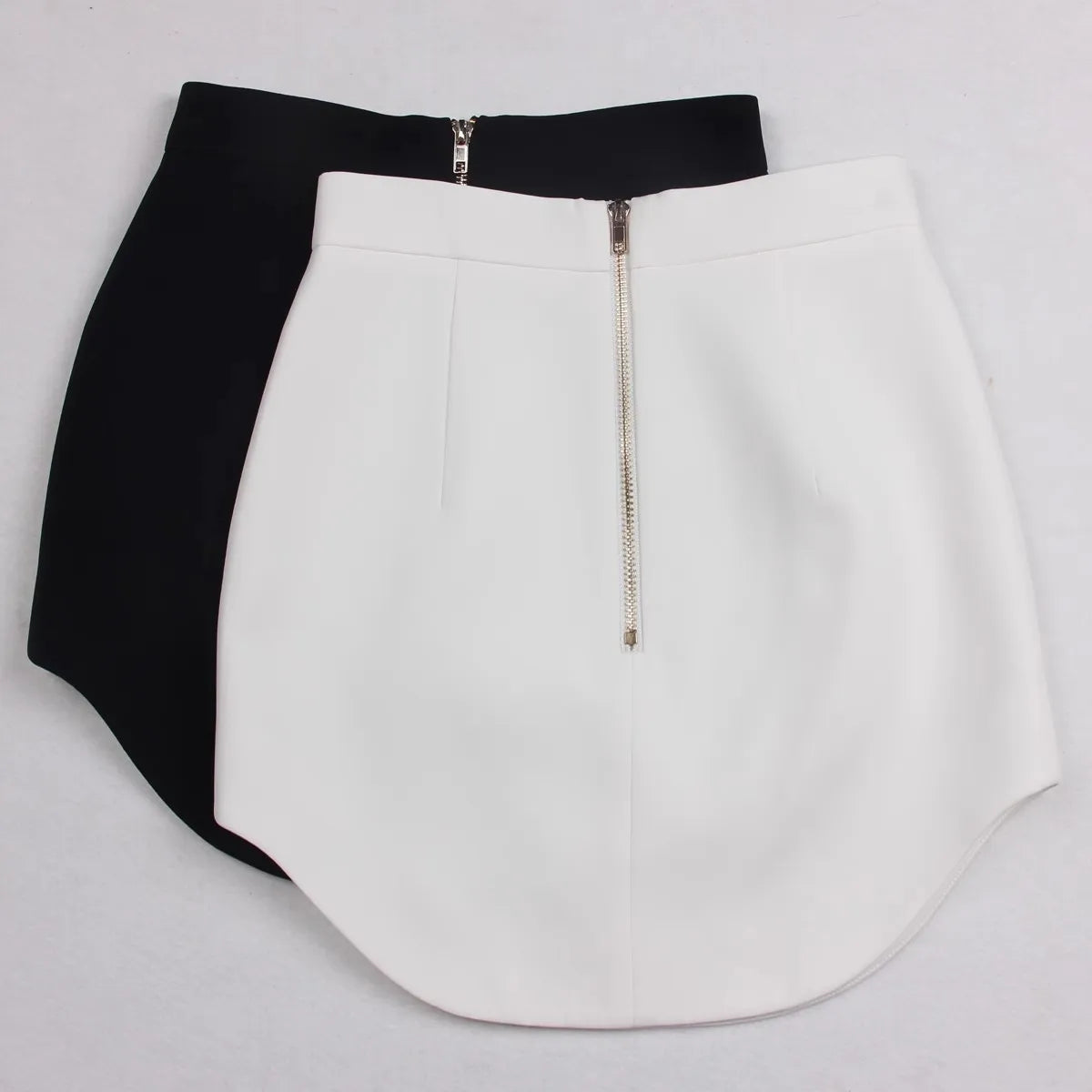 Double Row Button Commuting Short Skirt