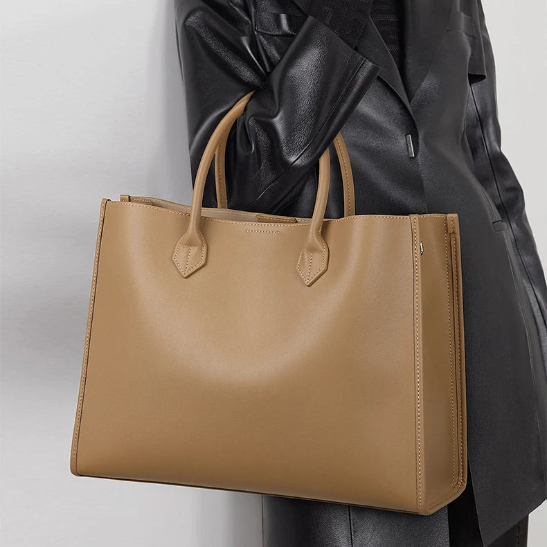 Sophisticated Leather Tote Bag