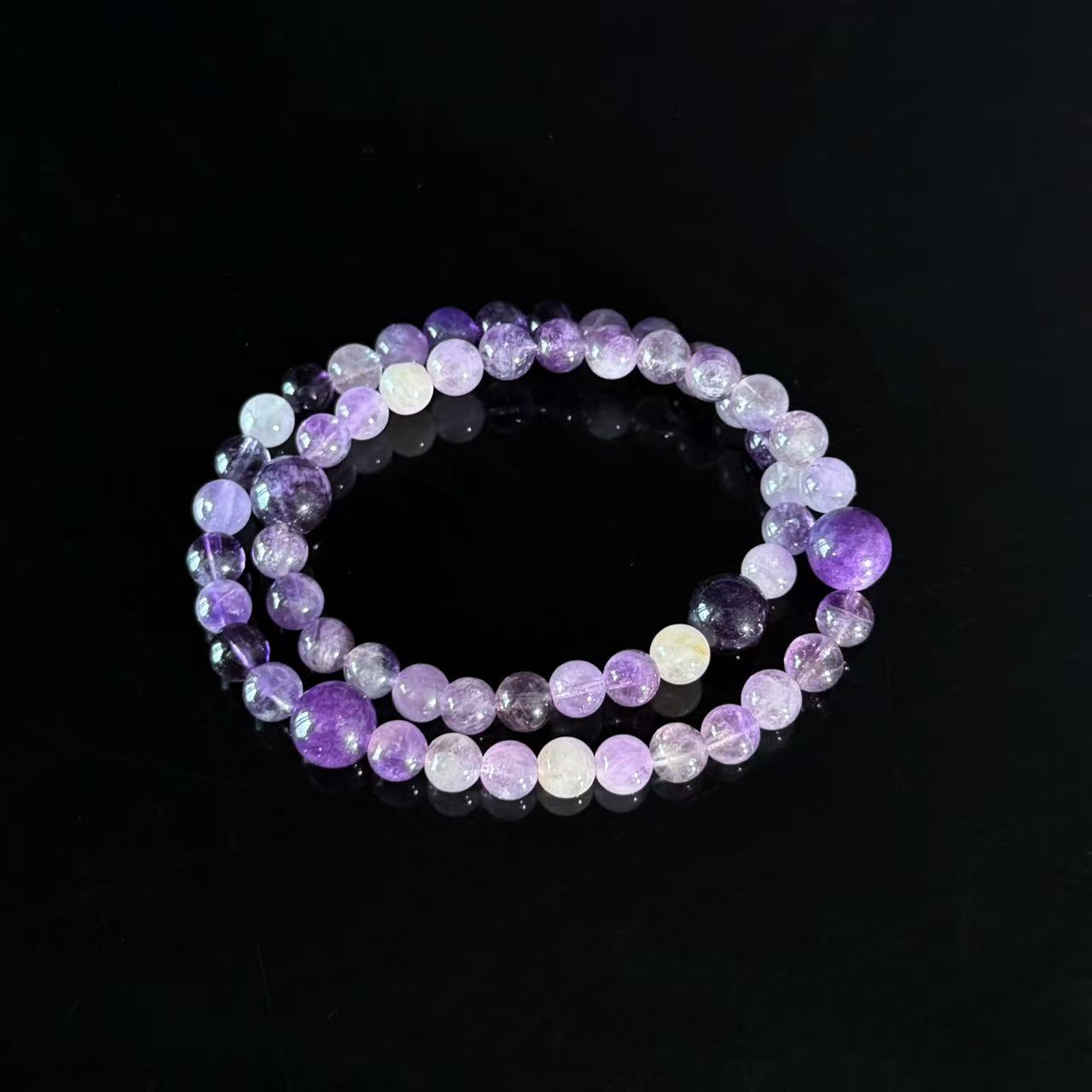 Handcrafted Amethyst Gradient Beaded Bracelet — Stackable Purple Crystal Bracelet