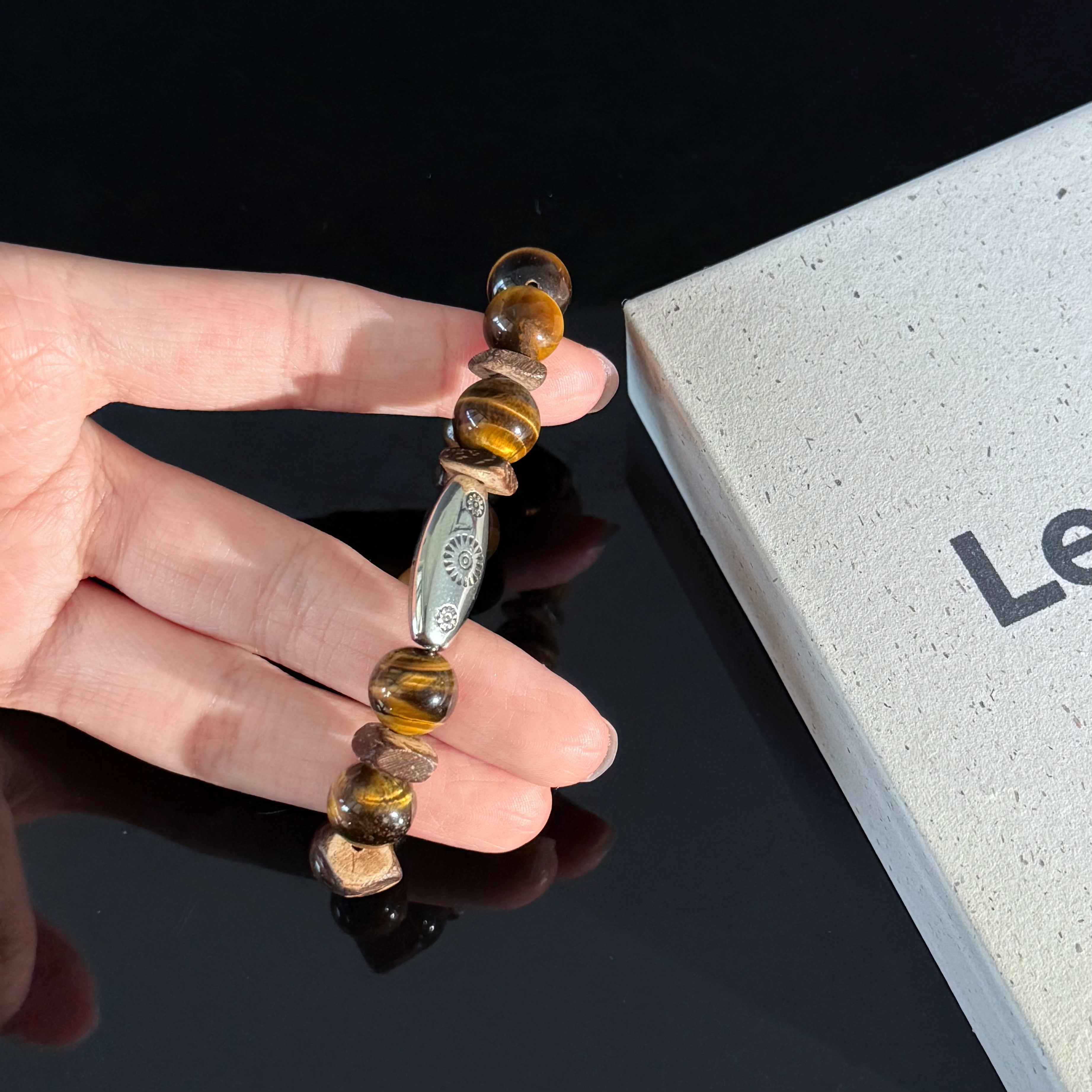 Handcrafted Tiger's Eye Bracelet — Symbolizing Protection and Confidence