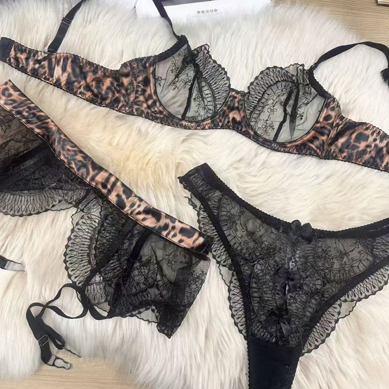 French Ultra-Thin Embroidered Lace Busty Reduction Plus-Size Lingerie Set